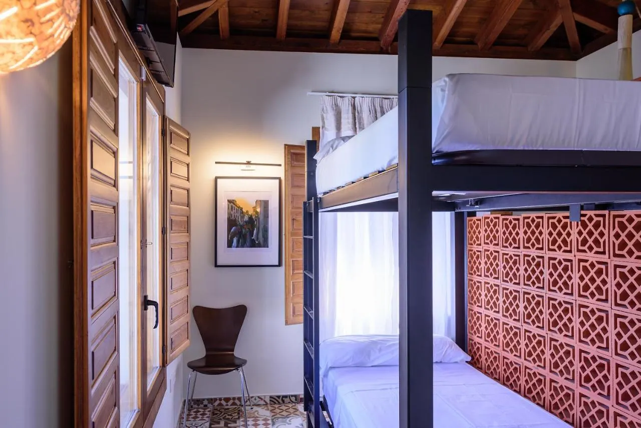 Guest house Alojamiento Con Encanto La Luna En El Alba Hotel Granada